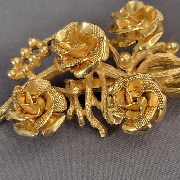 Coro Signed Vintage 1950S Women's Fashion Jewelry Gold Tone Brooch Pin Roses - Picture 3 of 6
